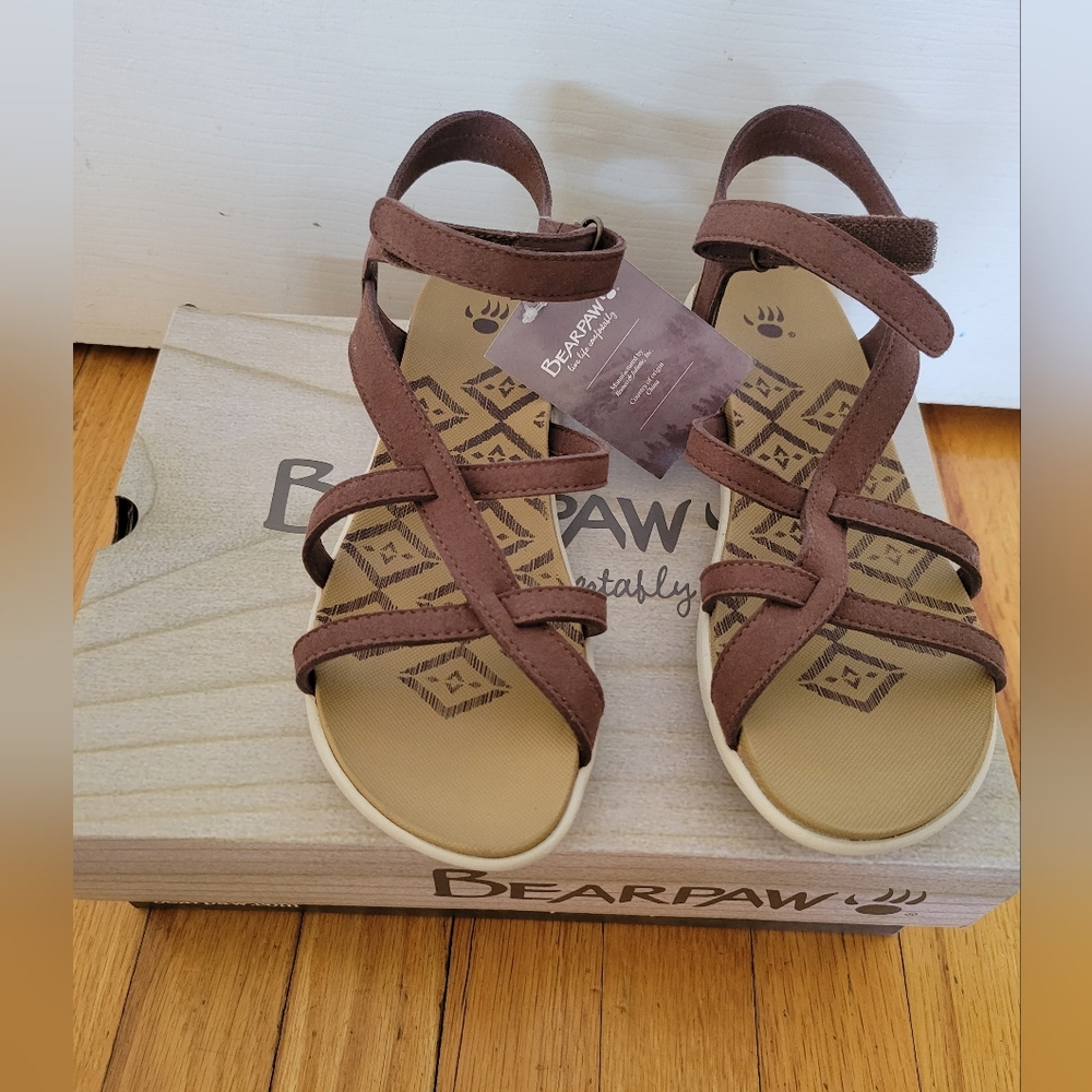 Brand-new bearpaw sandals